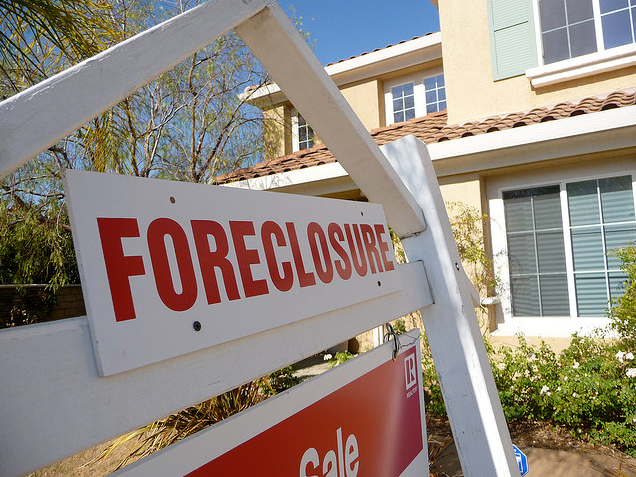 should you buy a foreclosed home?